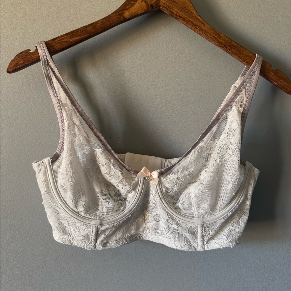 Victoria’s Secret Body by Victoria Demi Unlined Bra